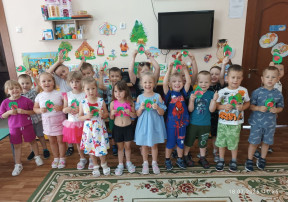 Божья коровка, полети на небко! Божья коровка, полети на небко!.